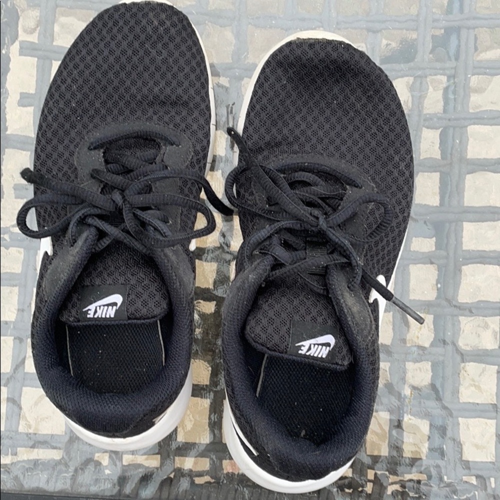 Nike black and white shoes
